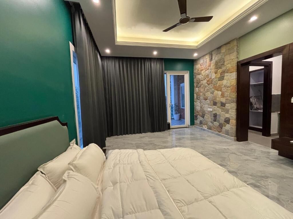 ห้องเอ็กเซกคิวทีฟดับเบิล, ระเบียง, วิวสวน