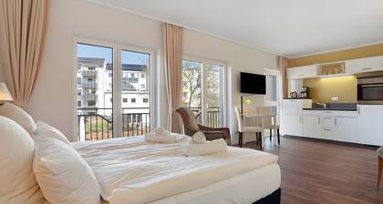 Central Suite IV
