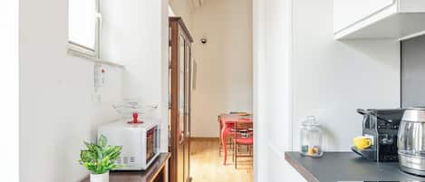 Basic Apartment | Private kitchen