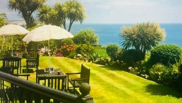 Unclassified image, 1 of 66, button - The Carlton Hotel (Shanklin)