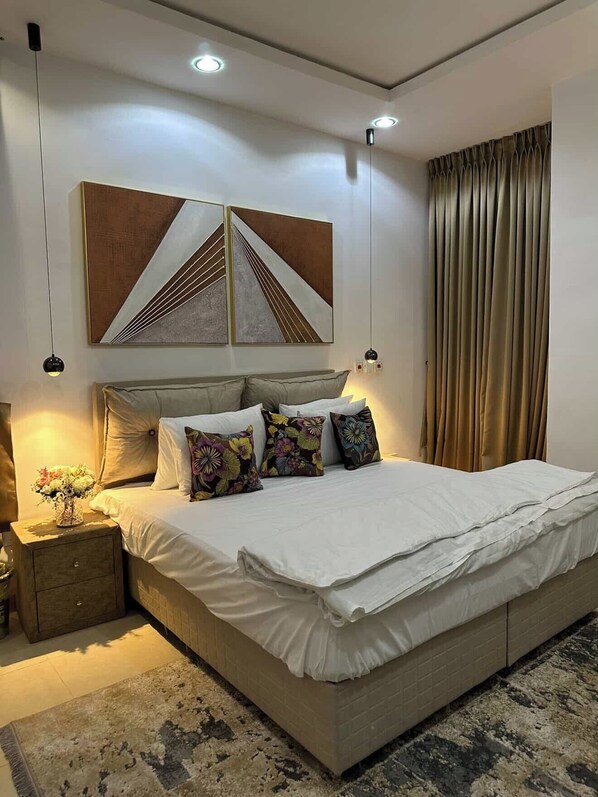 Deluxe Room, Balcony, City View