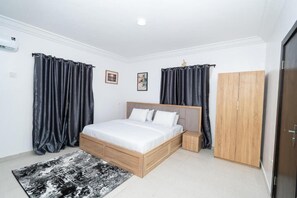 Deluxe Room, Balcony, City View