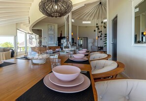 Dining - Villa Luna Del Sol l Unique Oceanview l Coral Estate Resort (Sint Willibrordus)