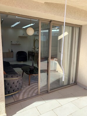 Interior - Spacious 2-bedroom apartment + terrace near Gueliz and Majorell city center (Marrakech)