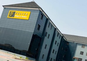 Exterior - Feliza Hotel And Suites  (Obada)