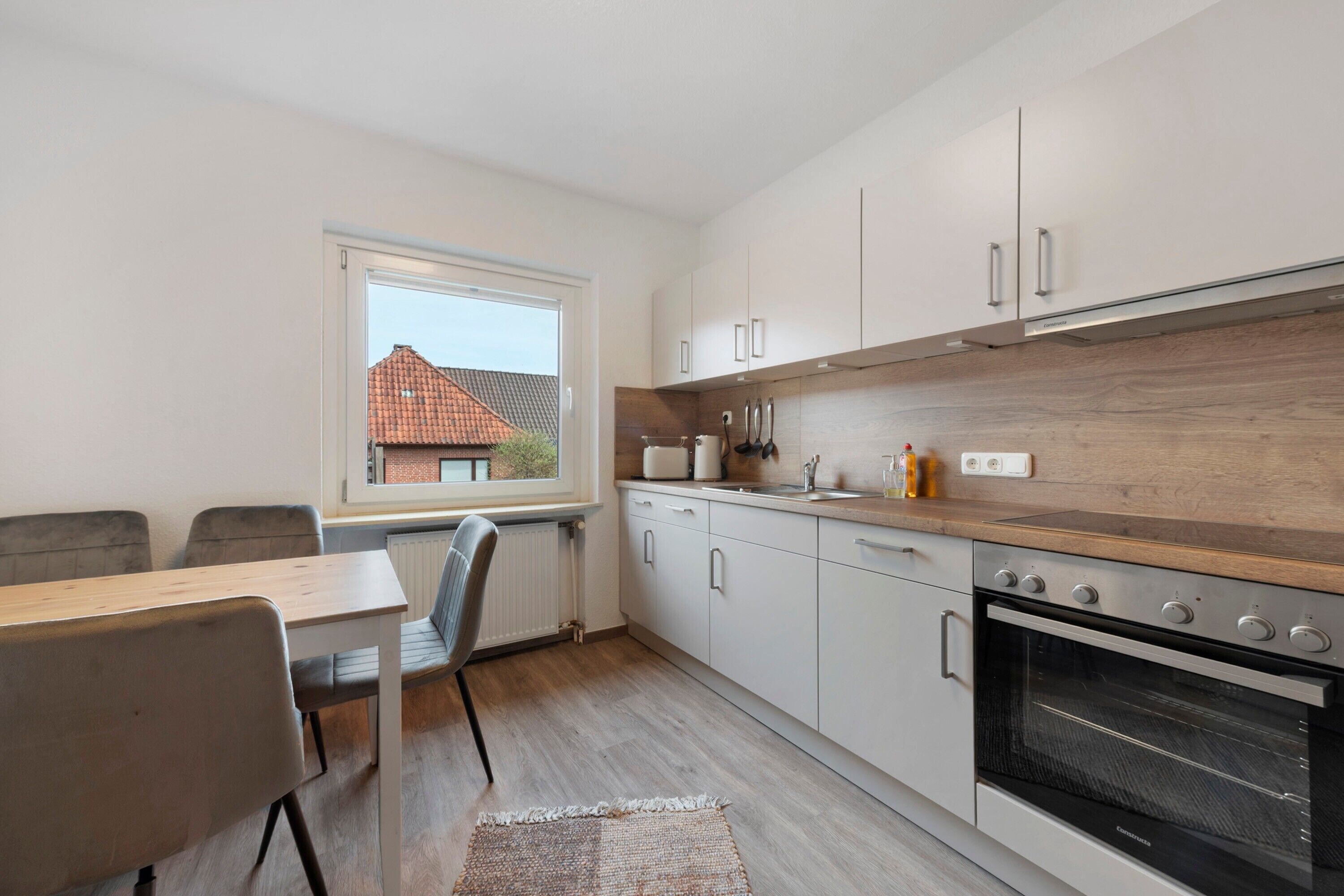 Kühlschrank, Ofen, Herdplatte, Geschirrspüler