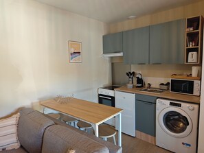 Comfort House, Garden View | Interior - LE PETIT LANDAIS (Clermont)