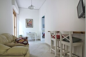 Living area - Vrbo Property (Piazza Armerina)