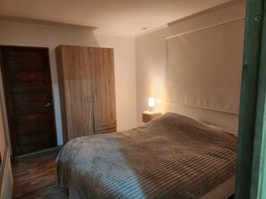 3 bedrooms, iron/ironing board, WiFi, bed sheets - House Colonos del Lago - Playa Hermosa (Puerto Varas)
