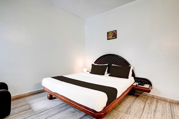 Room - Deluxehotel Shree Maya (Chhatrapati Sambhajinagar)