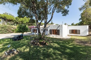 Exterior - Casa Charlotte | Private pool | 5m to beach (Olhos de Água)