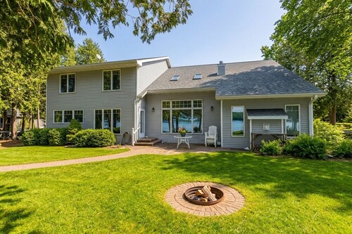 Quiet Door County Retreat w/ Private Bay Access and Dock