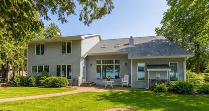 Quiet Door County Retreat w/ Private Bay Access and Dock