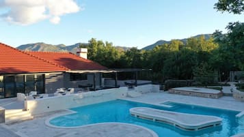 Doppelzimmer (Standard Double Room) | Außenpool