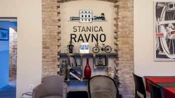 Suite (Deluxe Suite) | Minibar