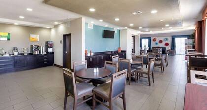 Quality Inn and Suites Victoria East