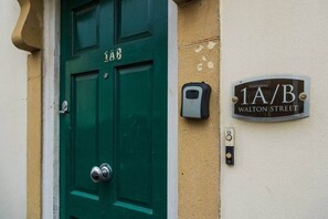 Exterior detail - The Bristol Hidey-Hole (Bristol)