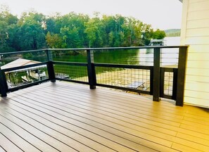 Terrace/patio - LAKEFRONT-Master Suite, Master Bunk Room. Spa, Gameroom, Bar, Pool Table. 3400sf (Ten Mile)