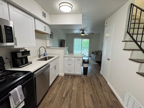 Tranquil 2-bedroom apartment with AC in Little Rock