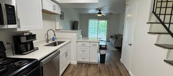 Tranquil 2-bedroom apartment with AC in Little Rock