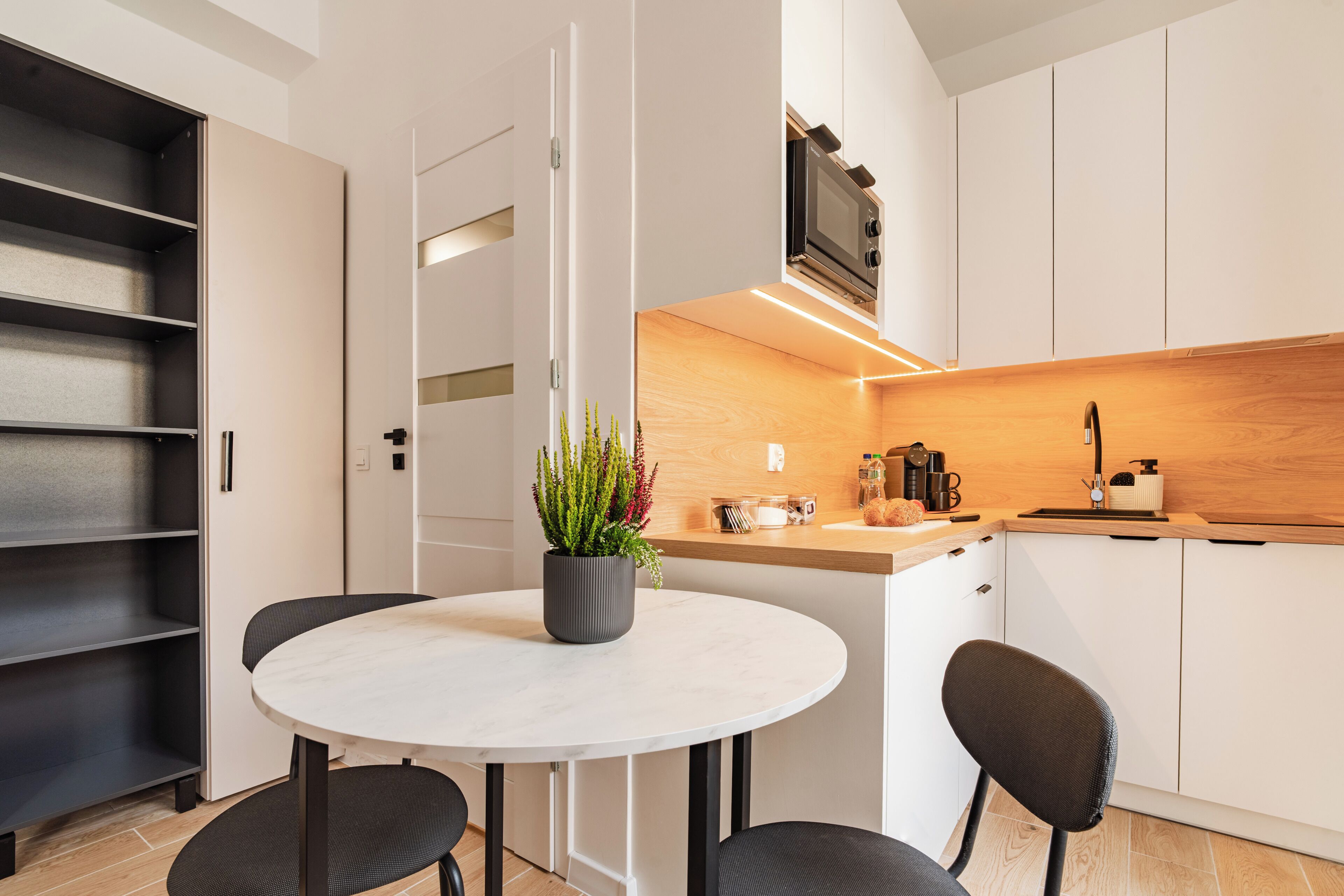 Private kitchenette
