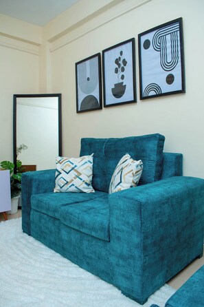 Living area - 5 minutes to Eldoret cbd!Suitable for couples /families with free parking space. (Eldoret)