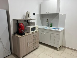 Interior - Holiday Home 'La Perla' with Shared Pool, Wi-Fi and Air Conditioning (Latiano)