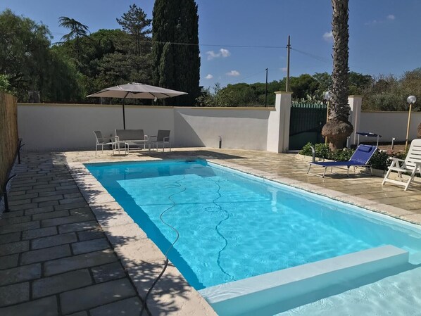 Pool - Holiday Home 'La Perla' with Shared Pool, Wi-Fi and Air Conditioning (Latiano)