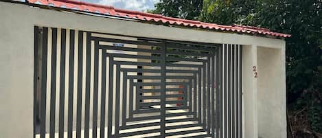 Enceinte de lâhĂ©bergement