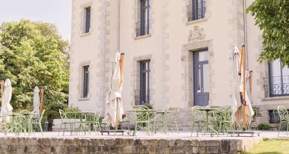 Atypical stay in a green setting, 20 minutes from Les Sables d'Olonne.