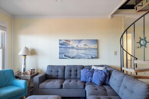 Living Area - Lou Sea Ann West, Oceanfront Duplex - 4BR 2BA (Emerald Isle)