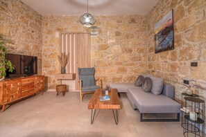 Living area - Cavos Luxury Apartments (Kissamos)