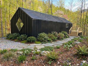 Exterior - Luxury Creekside Cabin & Mountain Escape (Marion)
