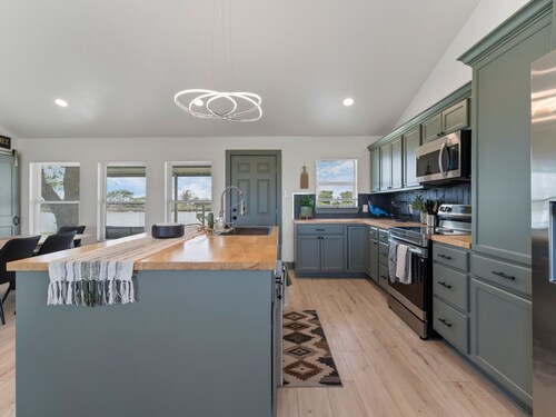 Weekend at Vernie's - Creekfront Retreat w/ Dock, Fire Pit & Coastal Boho Style
