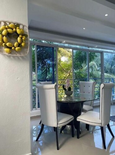 Fabulous apt 2 beds, AC, hot water, pool and bar - Bani 207