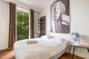1 bedroom, iron/ironing board, WiFi, bed sheets - Lyon 1 Opera district: T2 apartment with great view (Lyon)