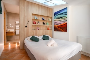 1 chambre, fer et planche à repasser, Wi-Fi, draps fournis