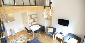 Interior - Holiday Home “Neyret” with Wi-Fi (Lyon)
