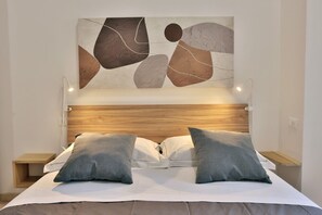 2 Schlafzimmer, Bügeleisen/Bügelbrett
