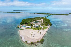 Aerial view - Spacious 6-bedroom estate in soothing Islamorada with AC (Islamorada)