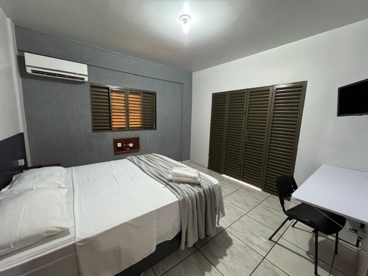 Wifi gratis y ropa de cama 