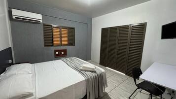 Wifi gratis y ropa de cama
