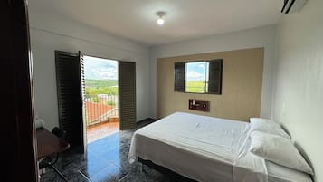 Casal Executivo | Free WiFi, bed sheets
