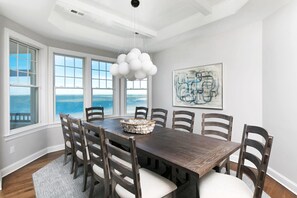 Dining - Harvey Cedars Bayfront with Private Bay Beach (Harvey Cedars)