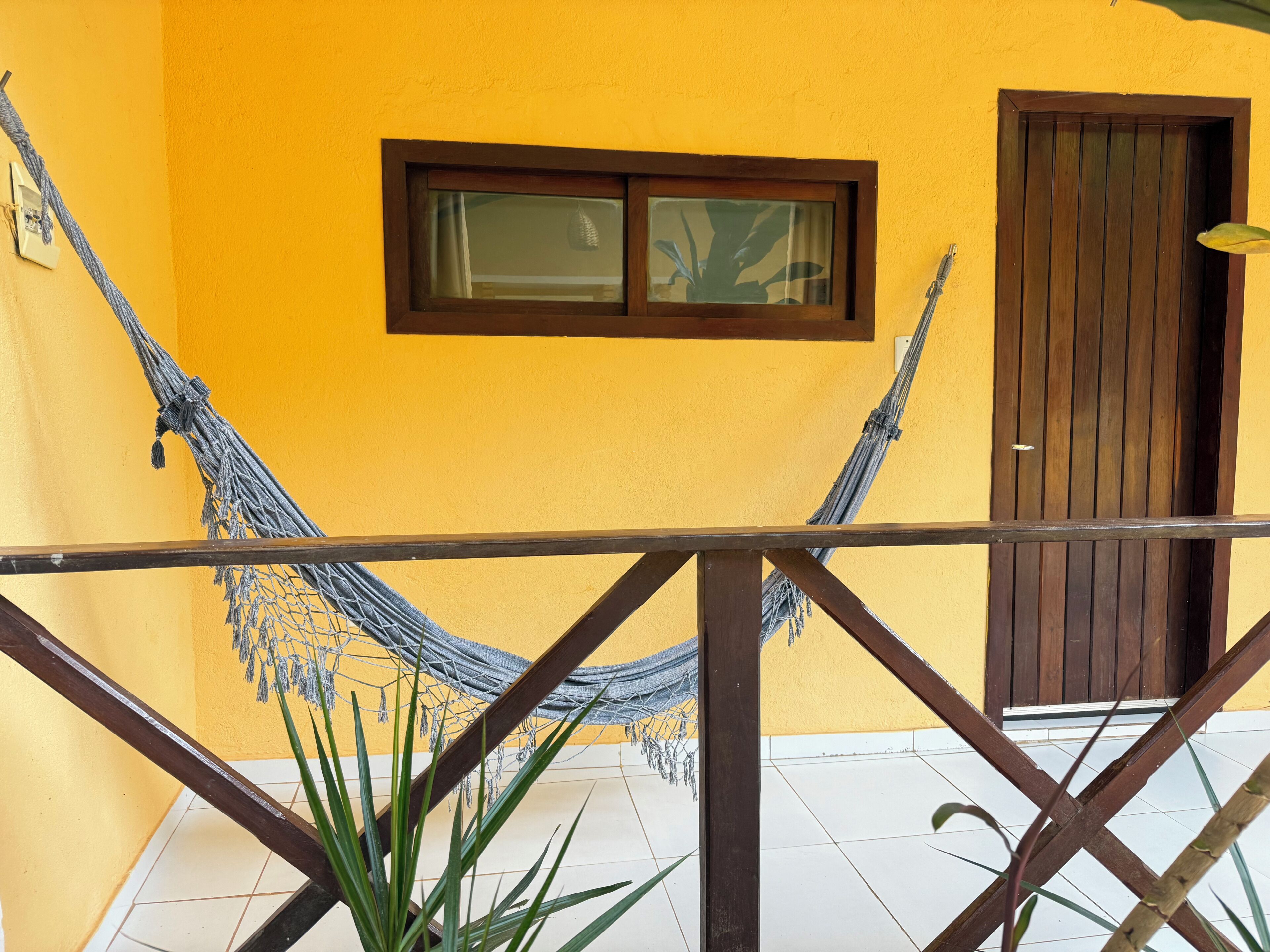 Studiosvit Comfort - utsikt mot trädgården | Terrass/Patio