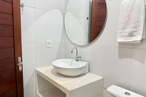Suite | Bathroom