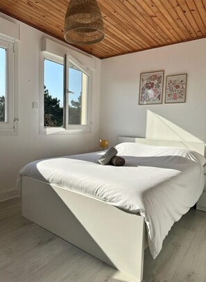 2 chambres, bureau, lit parapluie, Wi-Fi gratuit