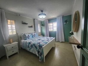 Room - Apt. Family house, beach and mountain view, 2 Bedrooms, 1 Bathroom, Rooftop, AC, BBQ, WiFi (Barahona)