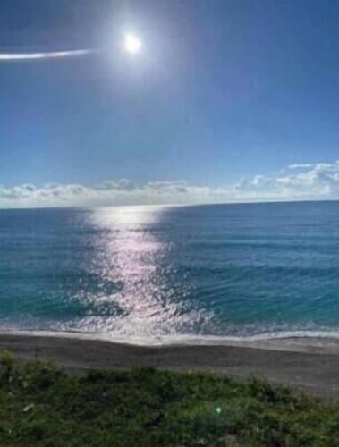 Apt. Family house, beach and mountain view, 2 Bedrooms, 1 Bathroom, Rooftop, AC, BBQ, WiFi
