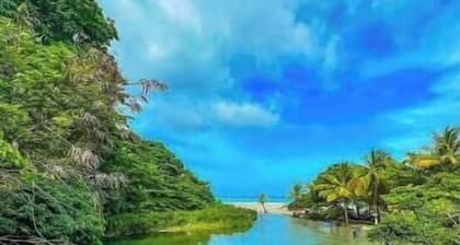 Apt. Family house, beach and mountain view, 2 Bedrooms, 1 Bathroom, Rooftop, AC, BBQ, WiFi